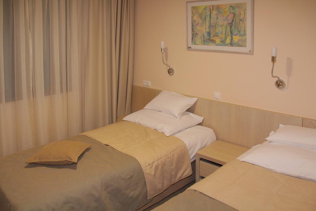 兹拉蒂博尔 多瑙河之旅宾馆酒店 客房 照片